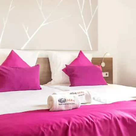 Paradise Residencial 4*