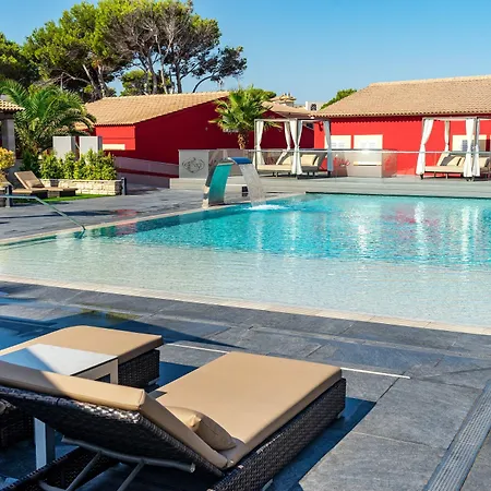 Paradise Residencial Aparthotel