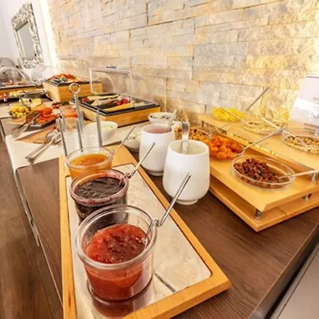 Aparthotel Paradise Residencial 4*