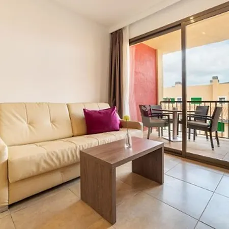 Paradise Residencial 4*